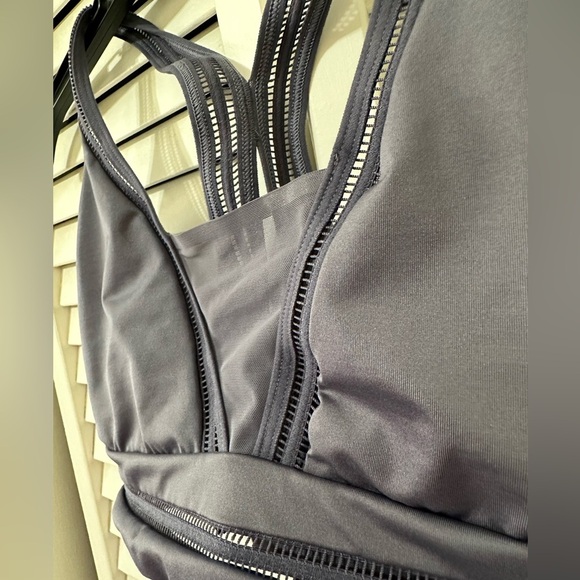 Victoria Secret Sport Plunge Long Line Sports Bra Size M - Picture 3 of 4